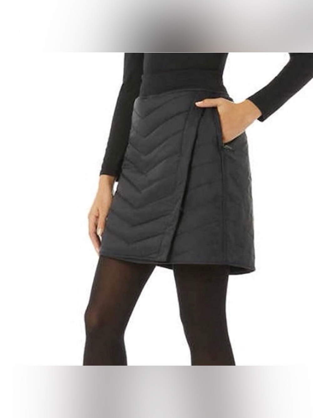 Aventure Quilted Puffer Down Skirt in Black Size Medium NWT